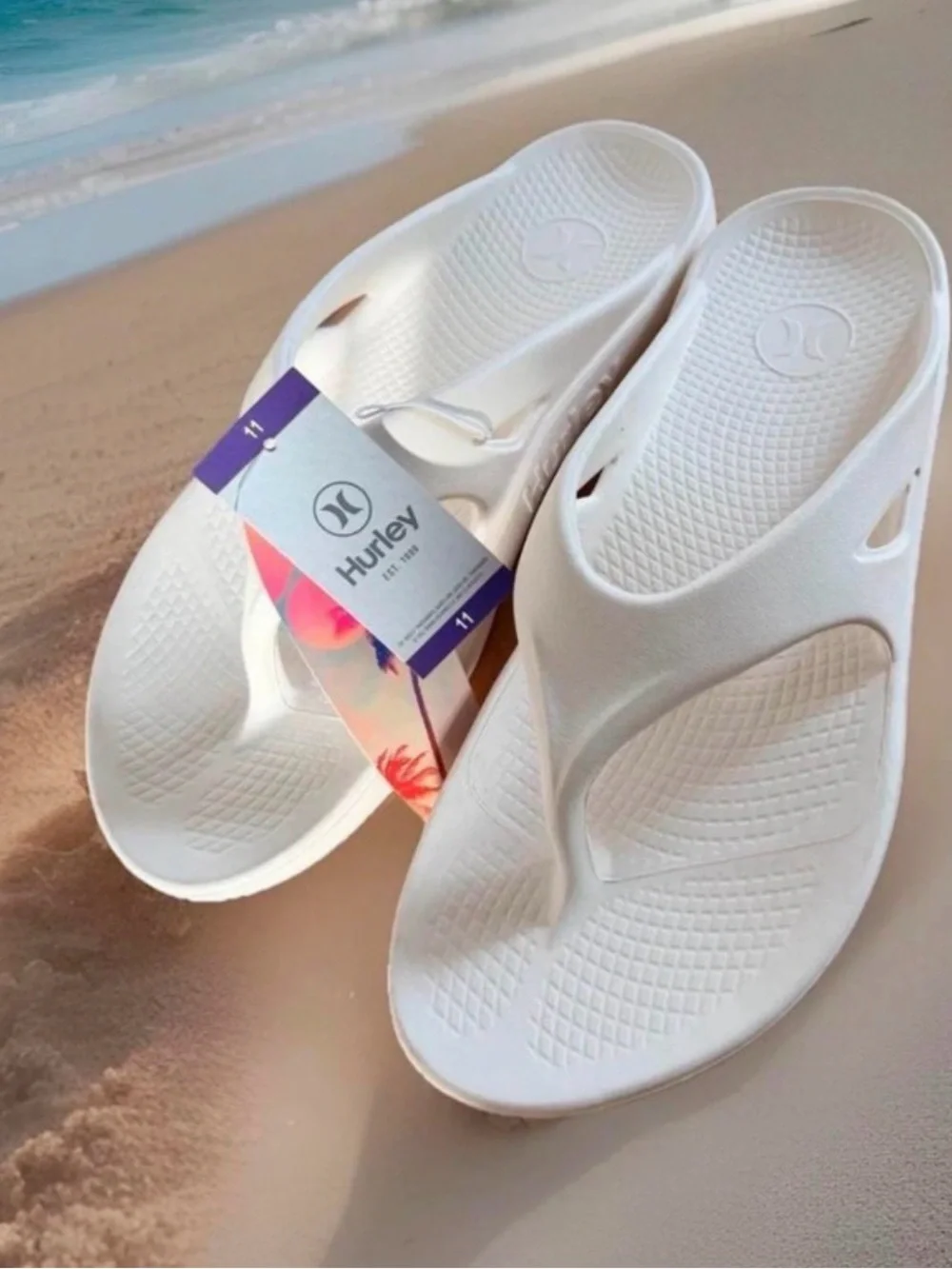 Hurley Men’s Size 11 Injection Flip Flop Sandals. Cream. New with Tags